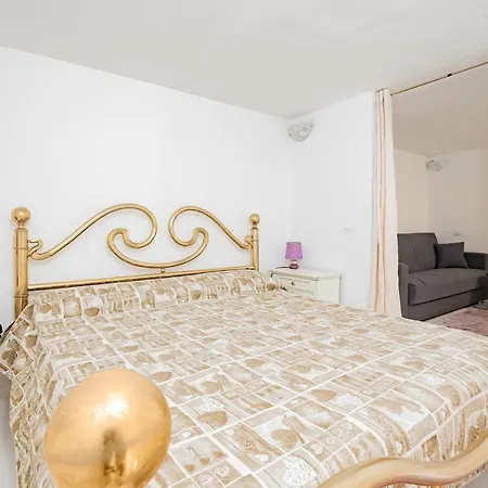 Apartment Vespucci